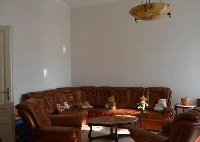 Gabriella Szallas Tabor Utca 5 Apartment