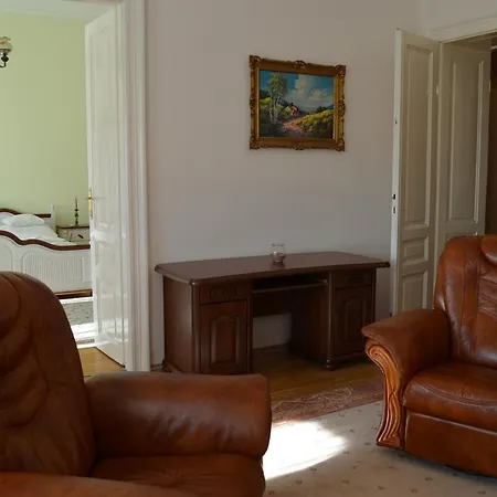 Apartament Gabriella Szallas Tabor Utca 5 *